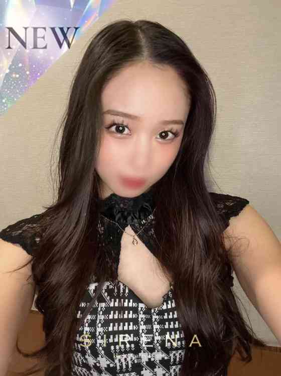 綾瀬　るるの写真